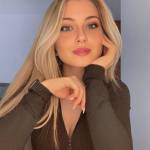 MarieNieves MarieNieves Profile Picture