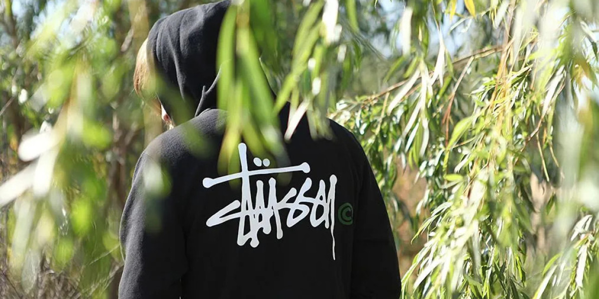 Stussy and the Stussy Hoodie: Redefining Streetwear Culture