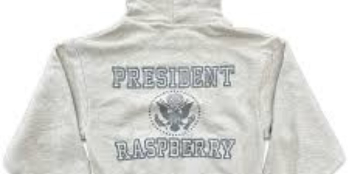 Raspberry Hills Essential Pullover