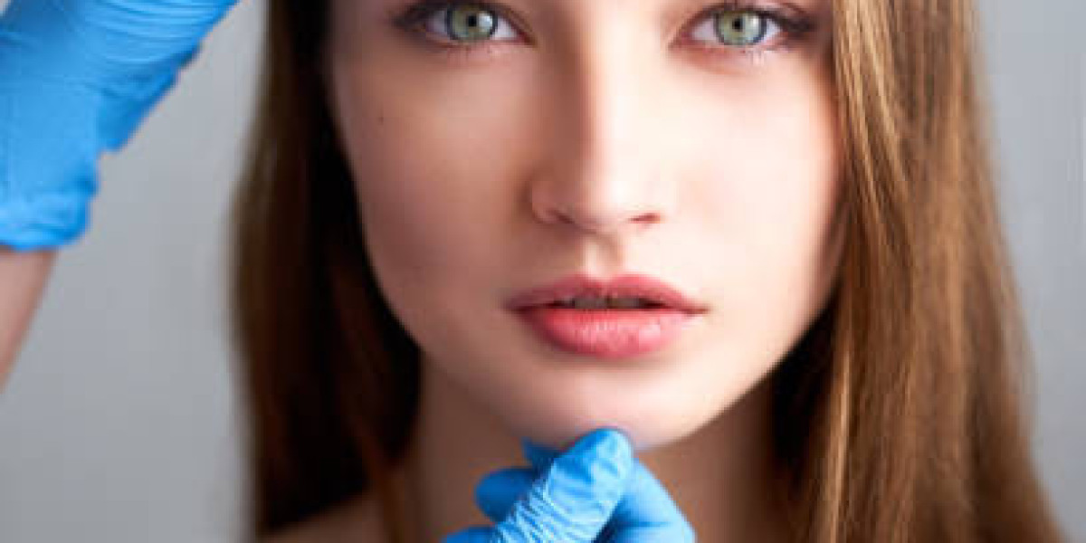 Microneedling Treatment for Strengthening Skin Barrier Function