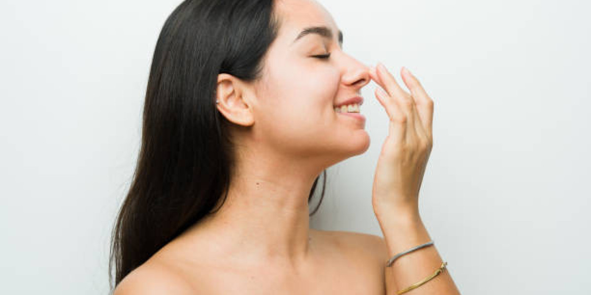 هل تناسب عملية تصغير فتحات الأنف كل الأعمار؟