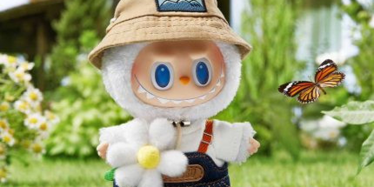 Labubu Canada Stylish for a Relaxed Street Look