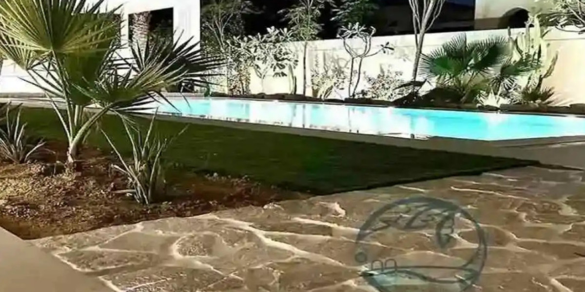 How Swimming Pool Construction & Landscaping in Dubai Enhances Property Value