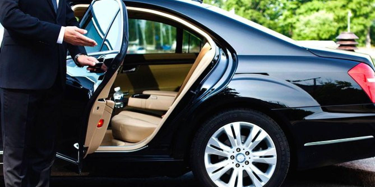 Luxury Transportation Cambridge to Rhode Island Airport