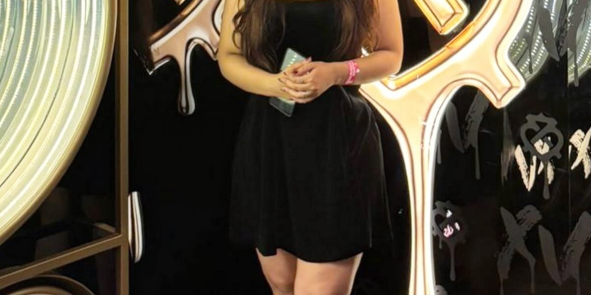 Indian Escorts In Bur Dubai	+971568169700