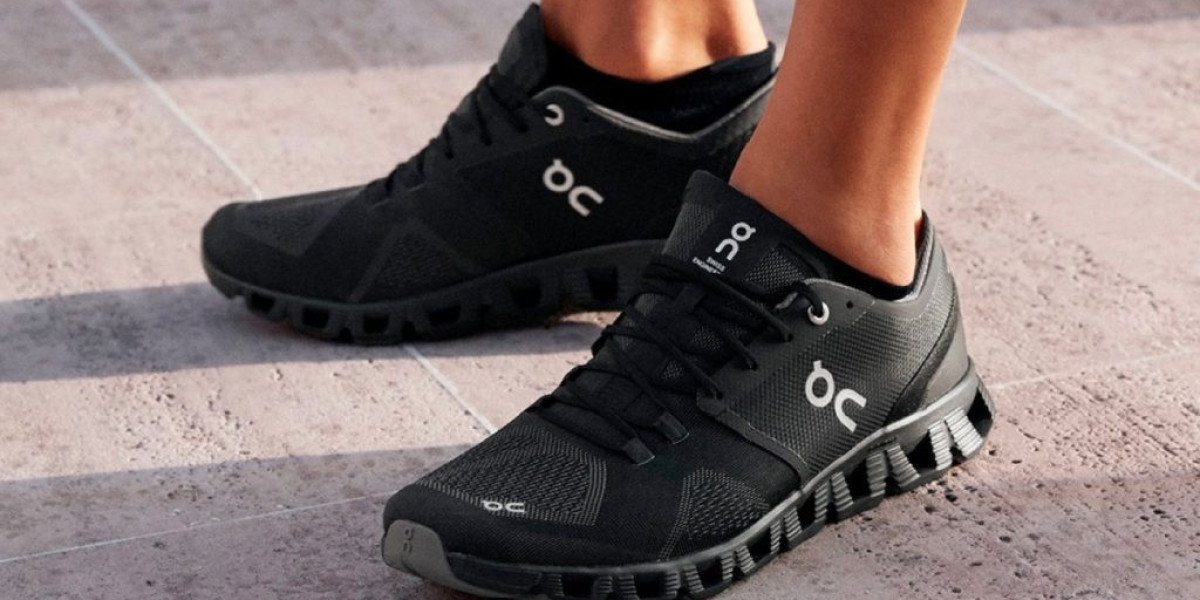 Are On Cloud Shoes Suitable for Wide Feet?
