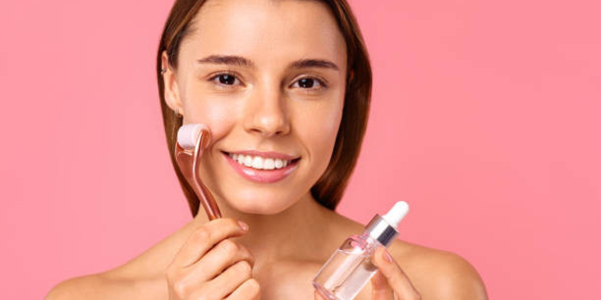 Derma Roller Treatment for Deep Wrinkles in Dubai: Does It Work?