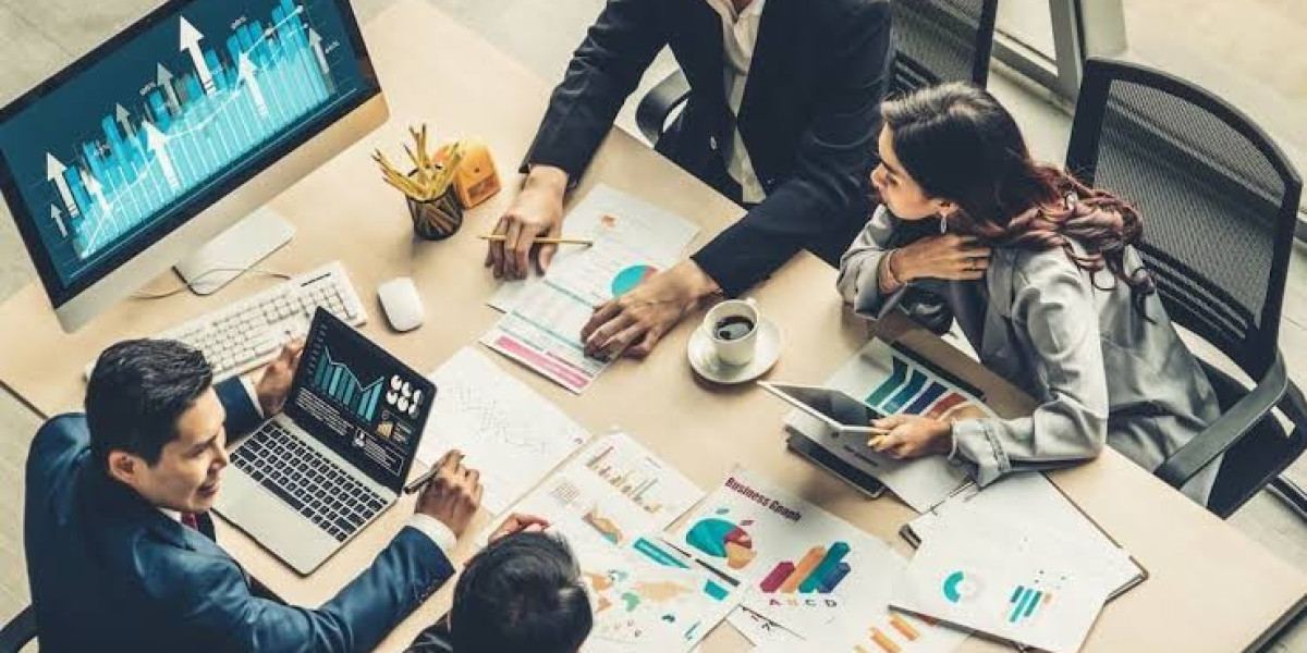 How to Conduct a Business Valuation for Startup Funding
