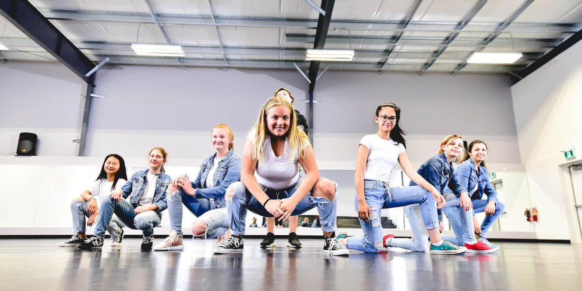 Hip Hop Dance Academy Winnipeg | Expert Dance Lessons