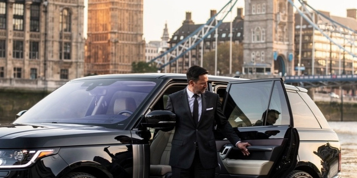 Range Rover Chauffeur Hire London: The Ultimate Choice for Luxury Travel