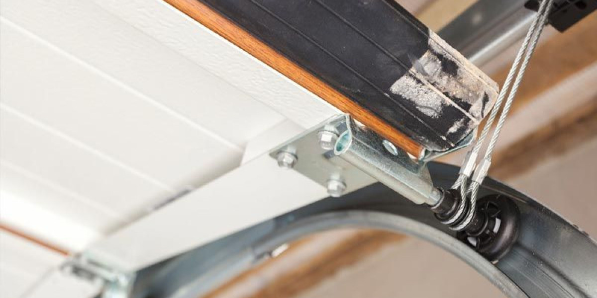 Same-Day Emergency Garage Door Repair in Ronkonkoma