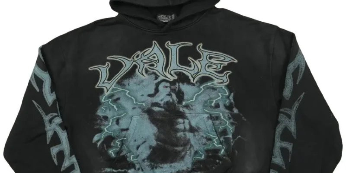 Black Valley Hoodie The Ultimate Streetwear Essential for Every Wardrobe