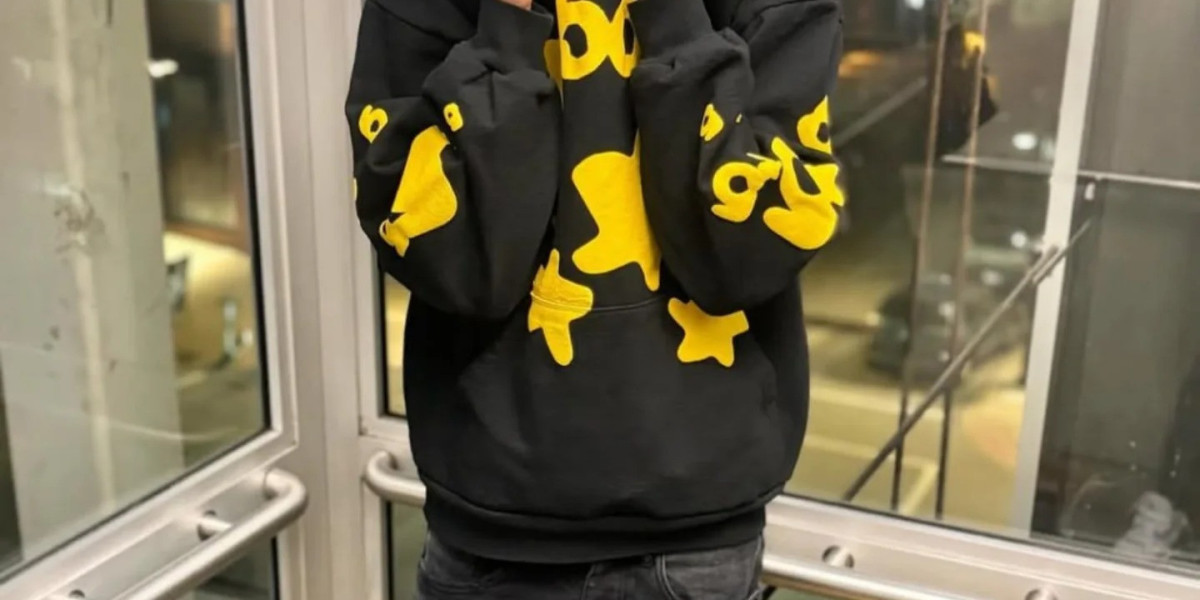 Sp5der Hoodie: Give Your Street Style a Fresh Edge