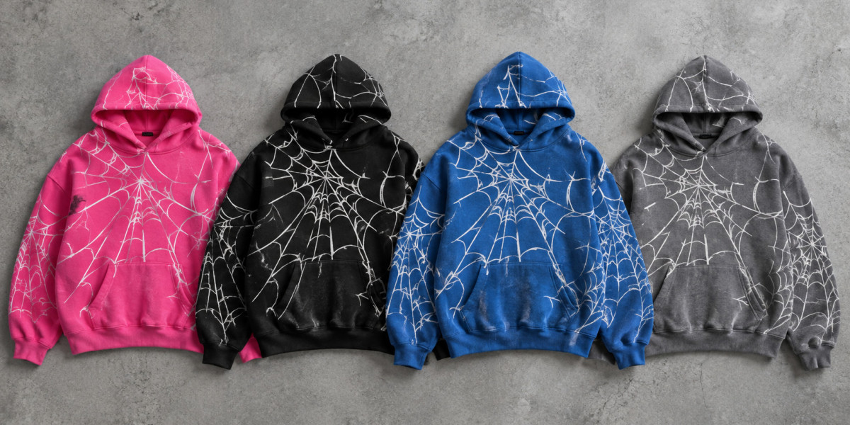 Urban Outerwear Unlocked: Integrating Graphic Fleece, Heavyweight Hoodies, and Authentic Tour Gear
