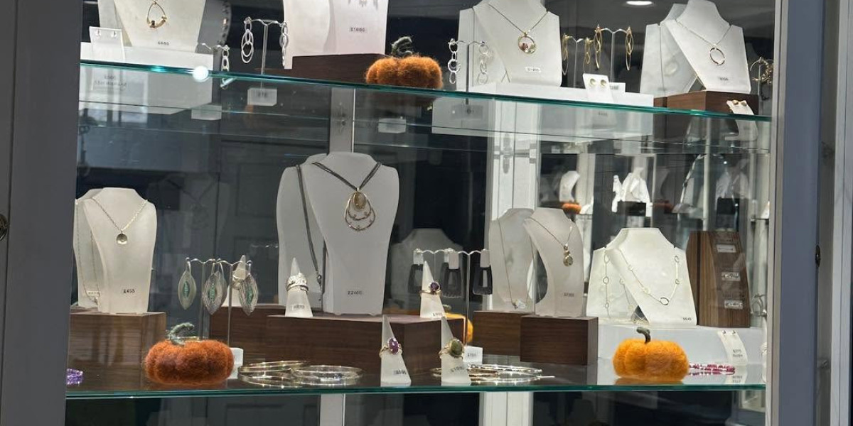 Jewellers High Wycombe Offering Bespoke Jewellery and Expert Craftsmanship