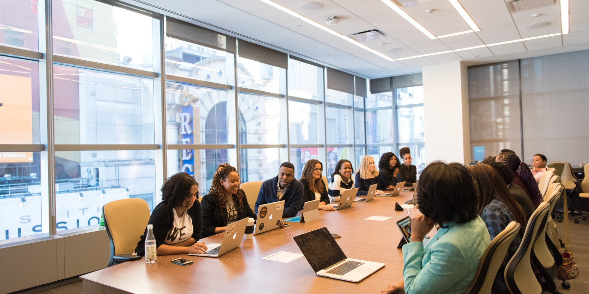Best Institute for Investment Banking: Build a Successful Career in Finance