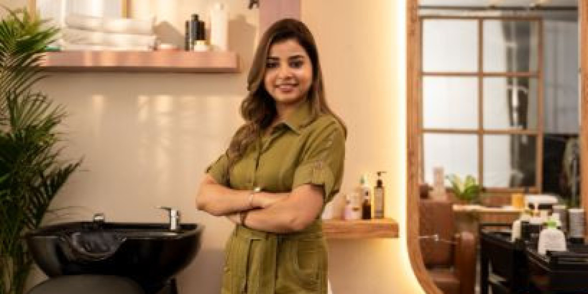 Meet Madhu Gupta: An All-in-One Beauty Studio in Gurugram