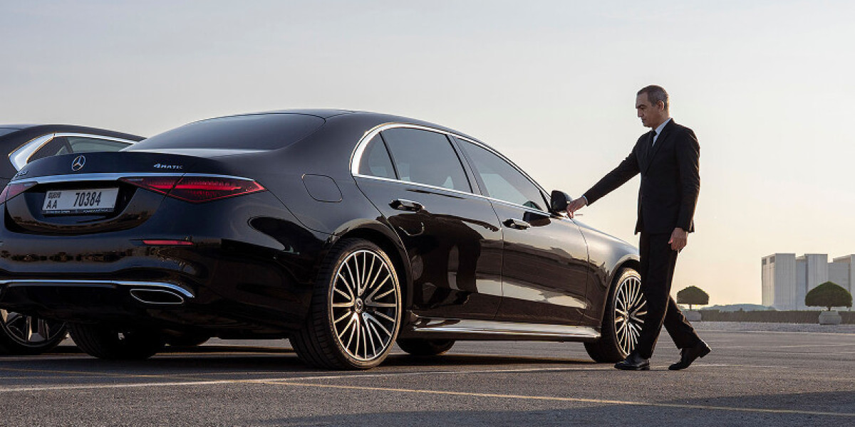 Why Renting a Car With a Chauffeur in Dubai From Preimo Is the Smartest Choice