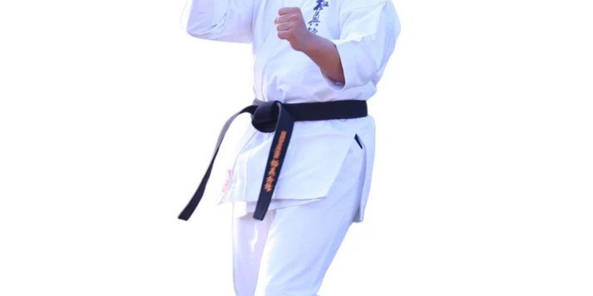 How to Order Wholesale Karate Uniforms Without Wasting Money